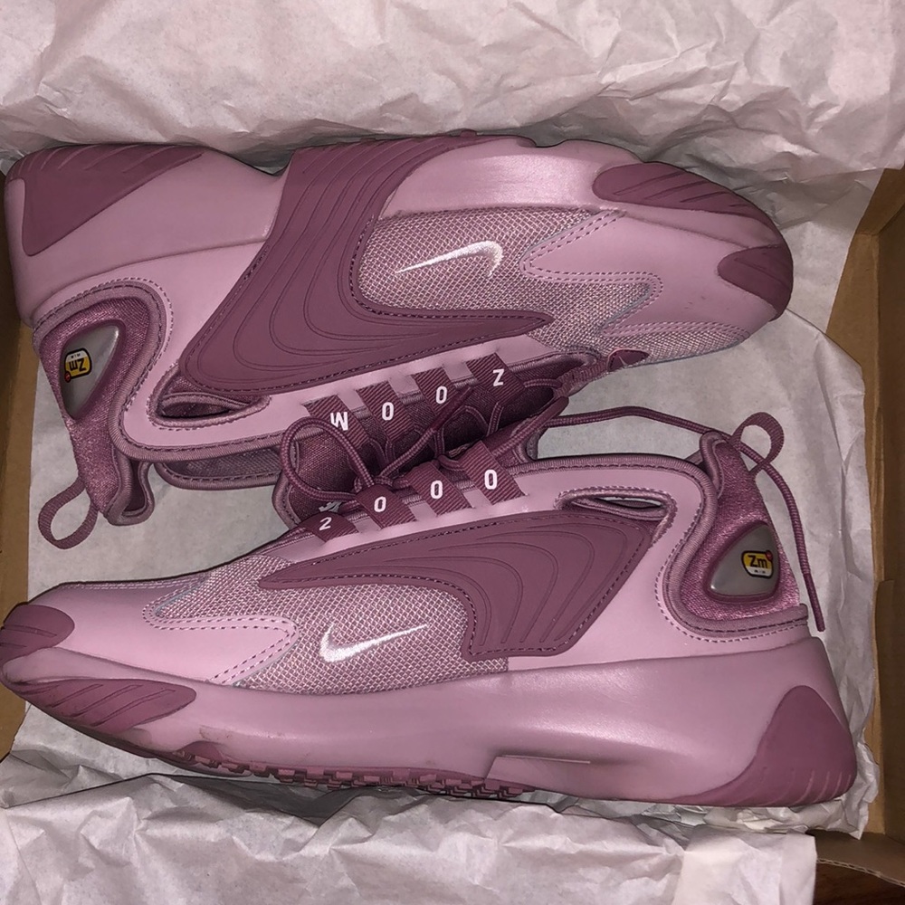 Womens Nike shoes